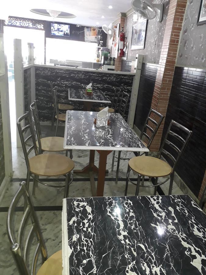 Fabhotel Sarwan Agra  Bagian luar foto